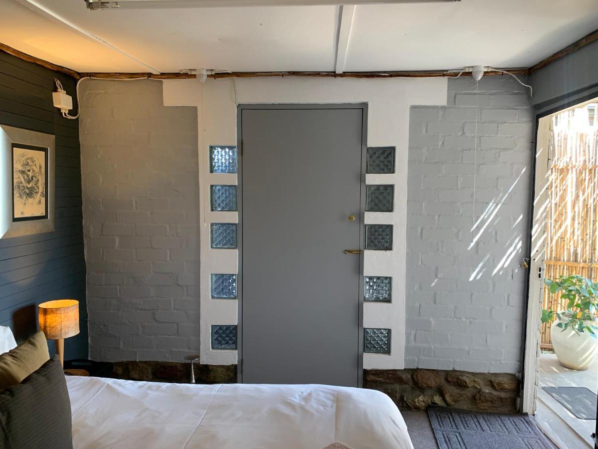Karoo Soul Hostel Oudtshoorn Ngoại thất bức ảnh
