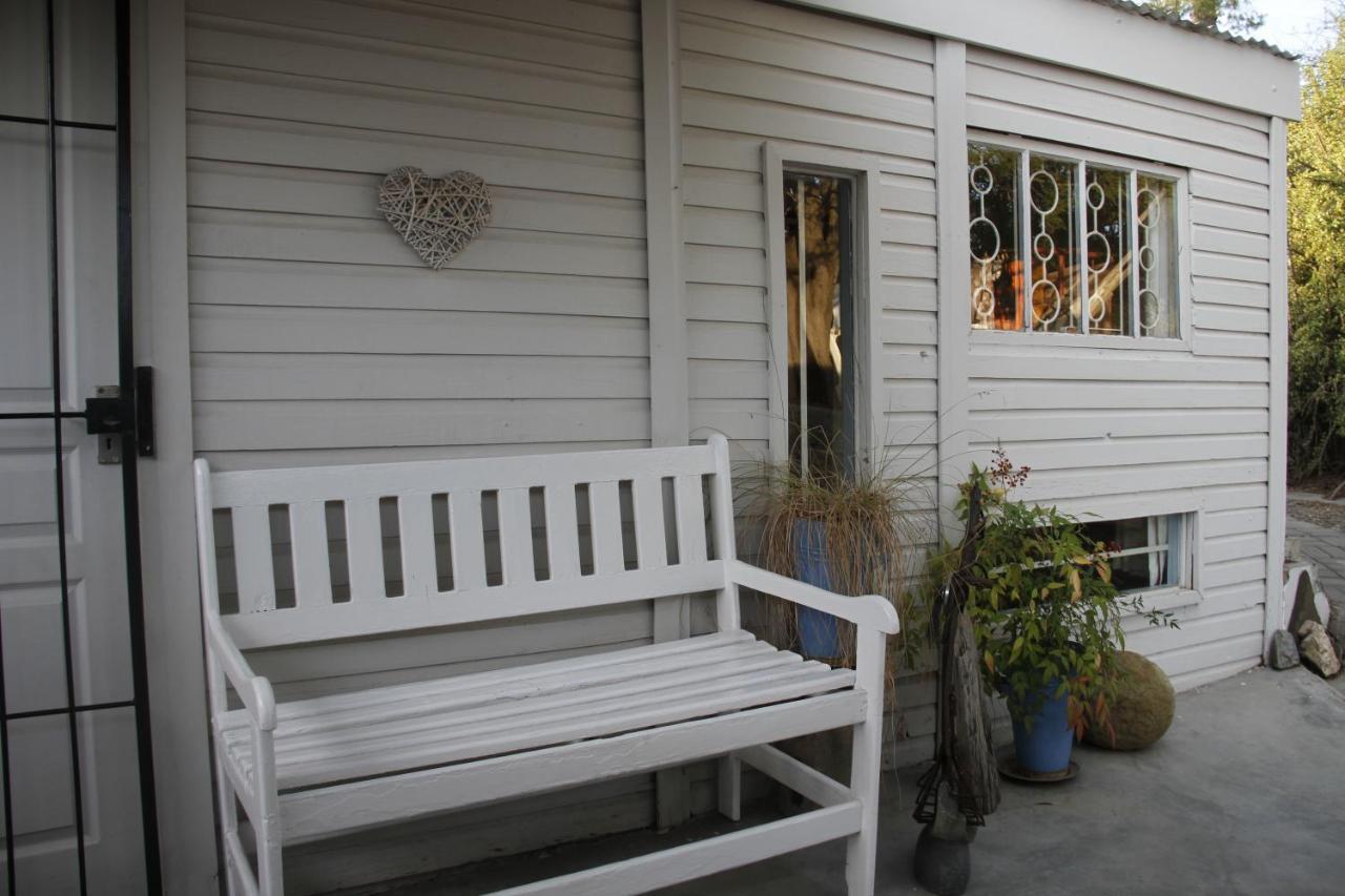 Karoo Soul Hostel Oudtshoorn Ngoại thất bức ảnh