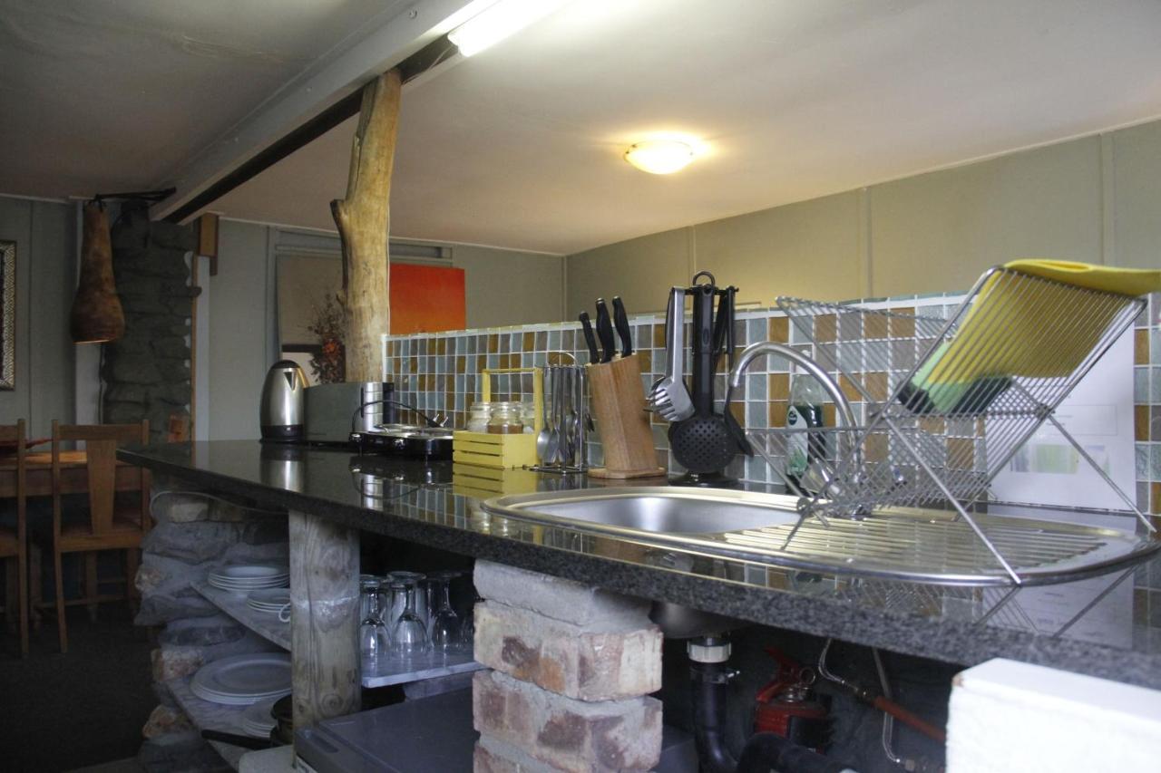 Karoo Soul Hostel Oudtshoorn Ngoại thất bức ảnh