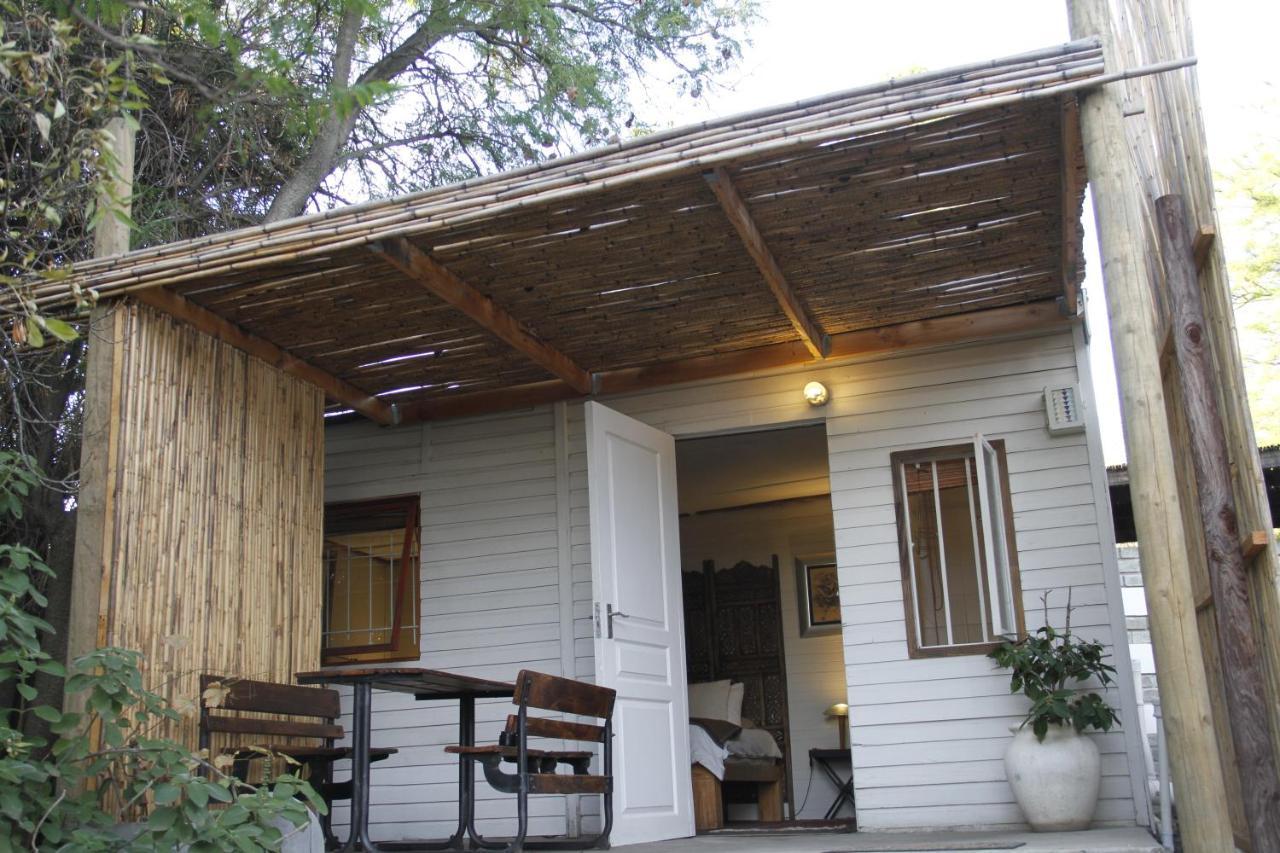 Karoo Soul Hostel Oudtshoorn Ngoại thất bức ảnh