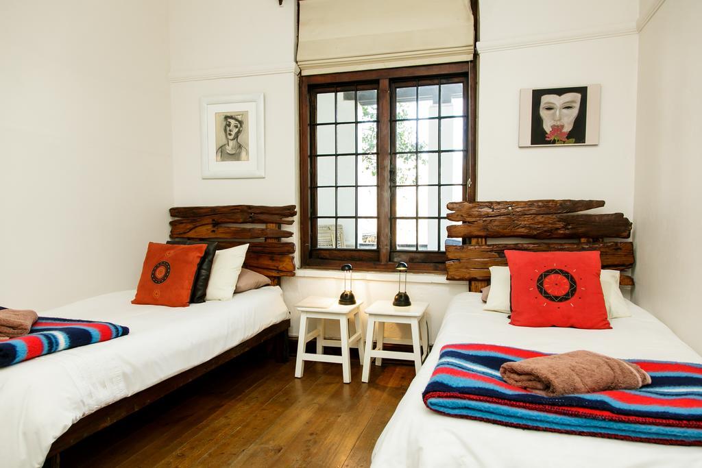 Karoo Soul Hostel Oudtshoorn Phòng bức ảnh