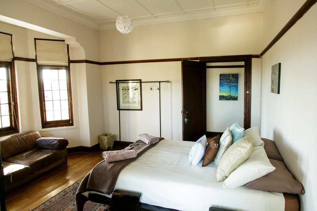 Karoo Soul Hostel Oudtshoorn Phòng bức ảnh