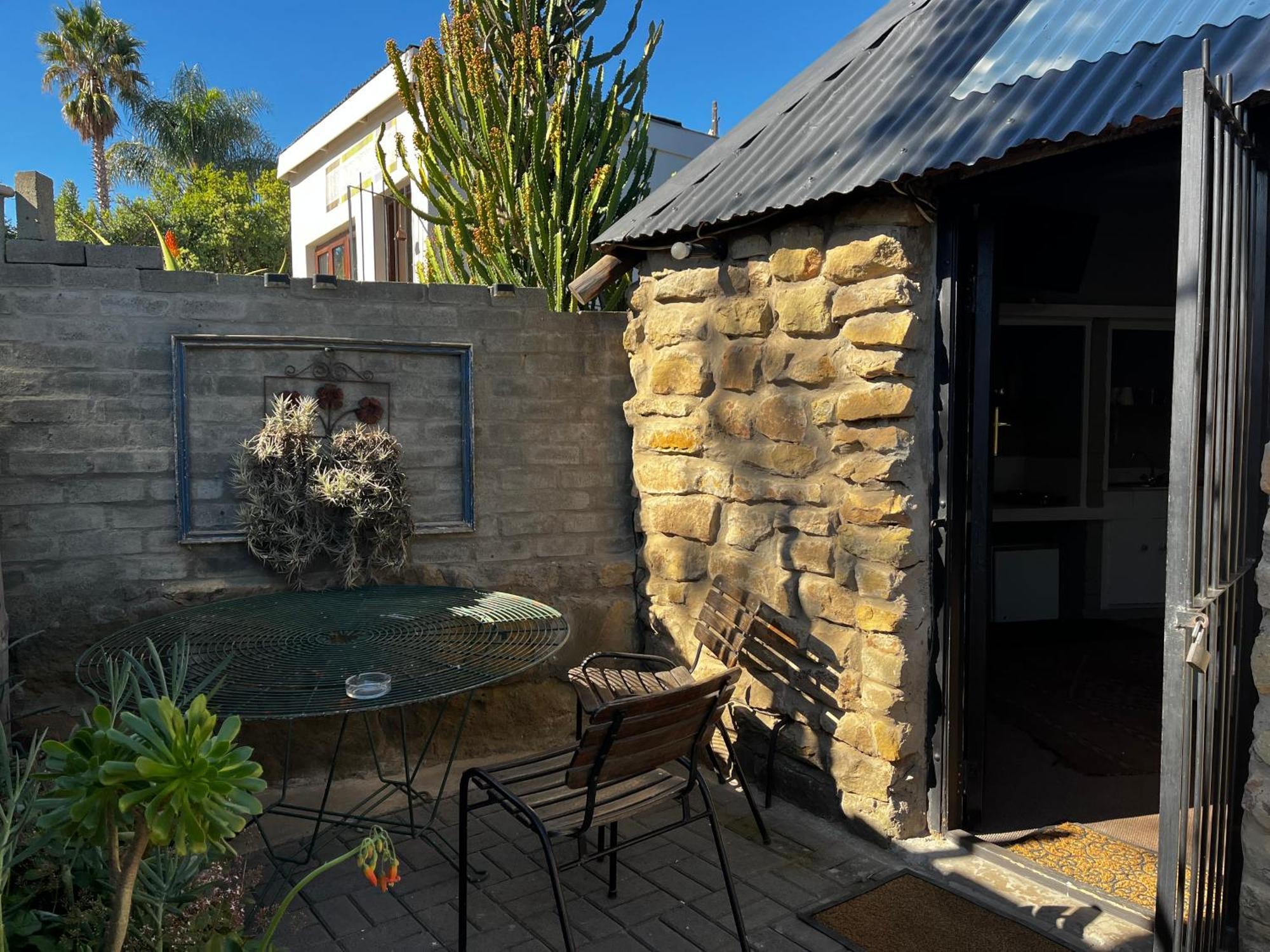 Karoo Soul Hostel Oudtshoorn Ngoại thất bức ảnh