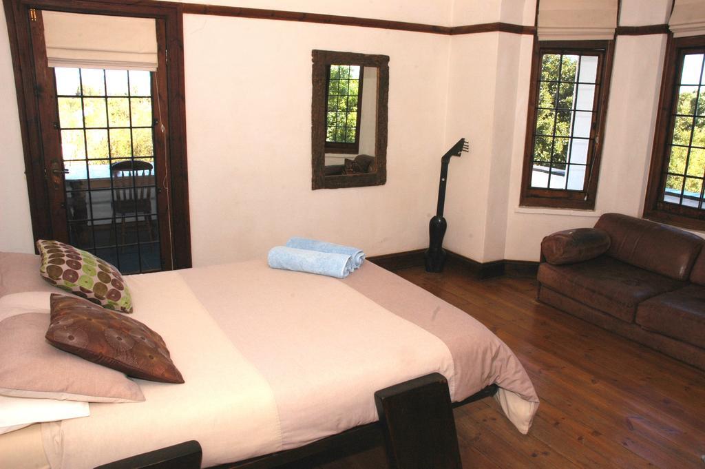 Karoo Soul Hostel Oudtshoorn Ngoại thất bức ảnh